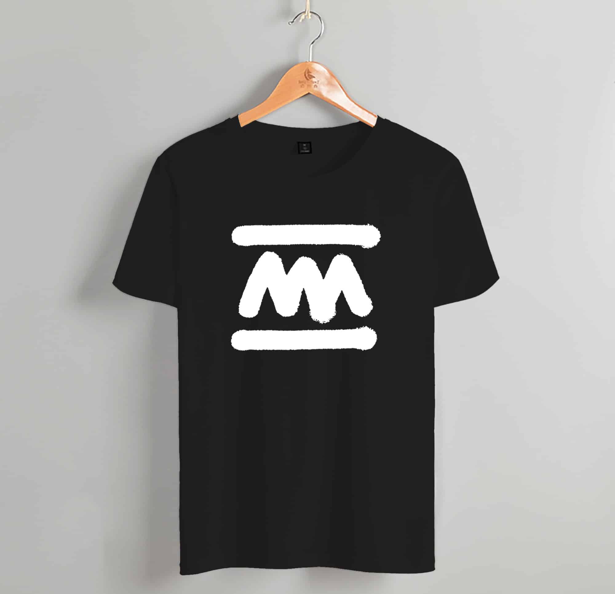 T-shirt nera Marroiak